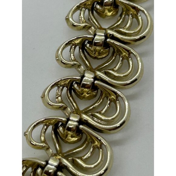 Vintage Coro Gold-Tone Necklace & Matching Unsigned Clip-On Earrings Set - Picture 5 of 15